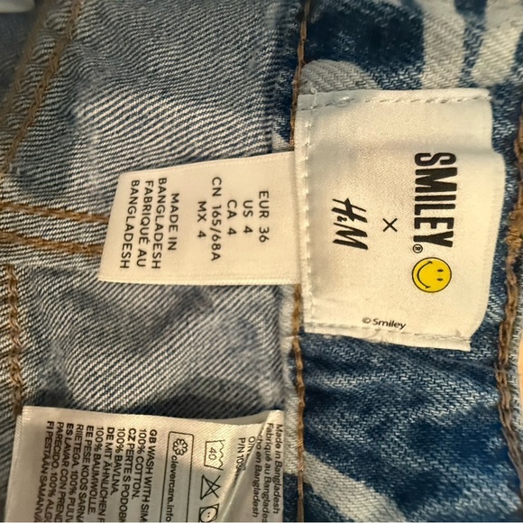 H&M Blue Smiley Pattern Jeans - Picture 5 of 6